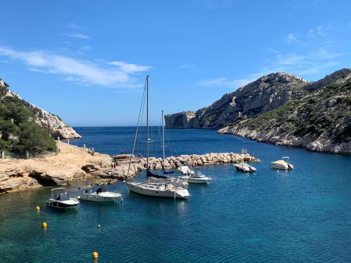 Les Appartements De La Marina Sanary-sur-Mer Esterno foto
