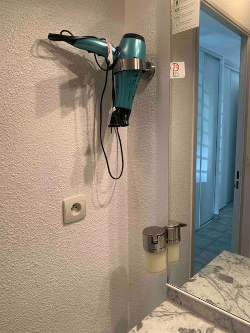 Les Appartements De La Marina Sanary-sur-Mer Esterno foto