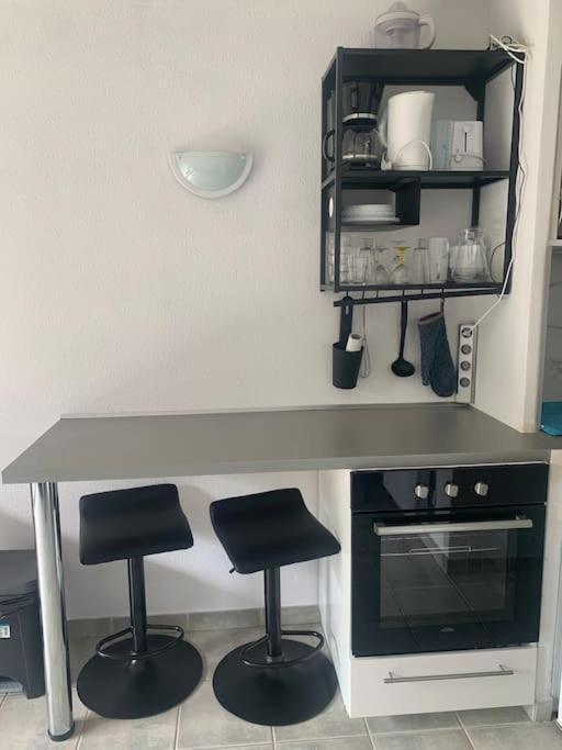 Les Appartements De La Marina Sanary-sur-Mer Esterno foto