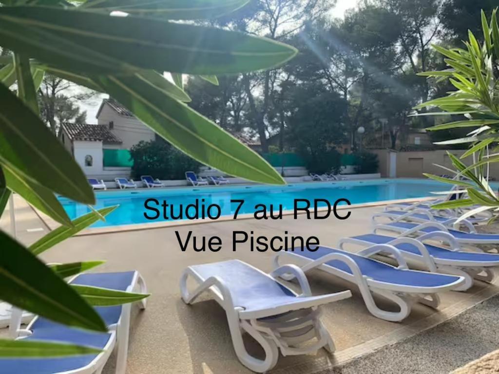 Les Appartements De La Marina Sanary-sur-Mer Esterno foto
