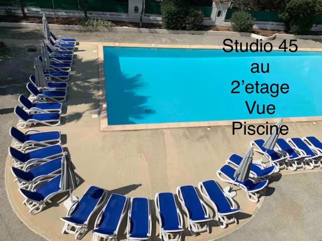Les Appartements De La Marina Sanary-sur-Mer Esterno foto